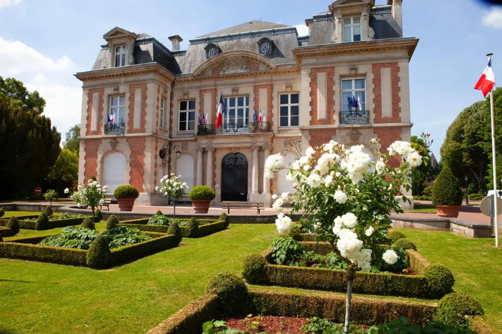 Image de couverture : Trouver un taxi à Lambersart : Tout ce que vous devez savoir