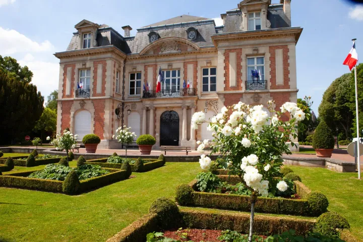 Image illustrative pour l'article : Trouver un taxi à Lambersart : Tout ce que vous devez savoir